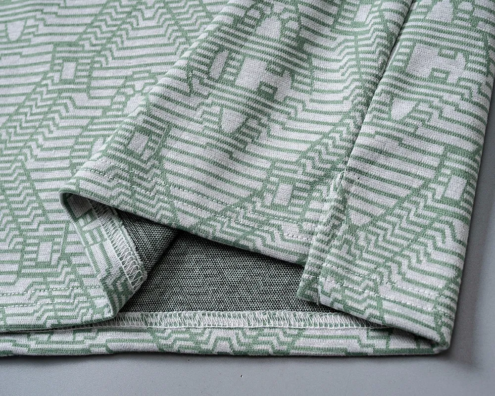 30165# 2026 spring and summer official website New Arrival lapel T-shirt, knitted jacquard fabric is handsome, the fabric is comfortable, the workmanship is rigorous, and the stitching is neat. Good upper body effect·Sizes M-3XL Light Green